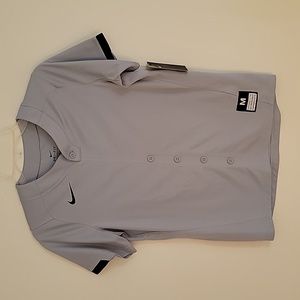 NWT Nike Boys Youth Medium Baseball Shirt